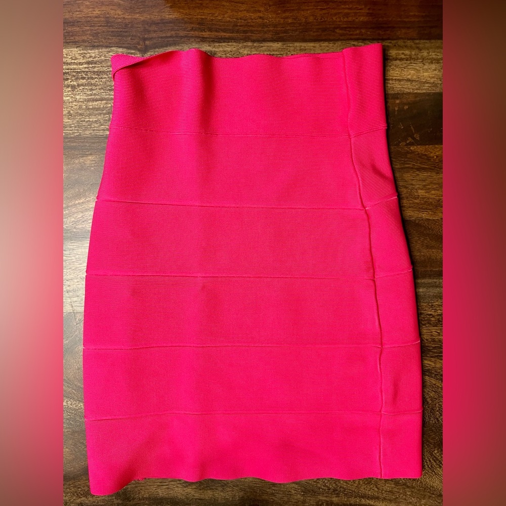BCBG Maxazria Ribbed Mini Skirt Hot Pink Size Small